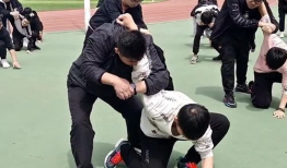 擒拿格斗教学视频20招,轻松掌握实战技巧